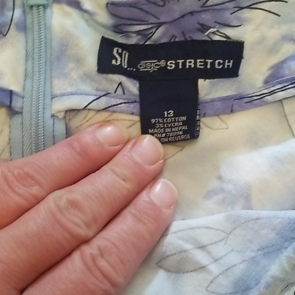 Flowered skirt - Picture 2 of 2